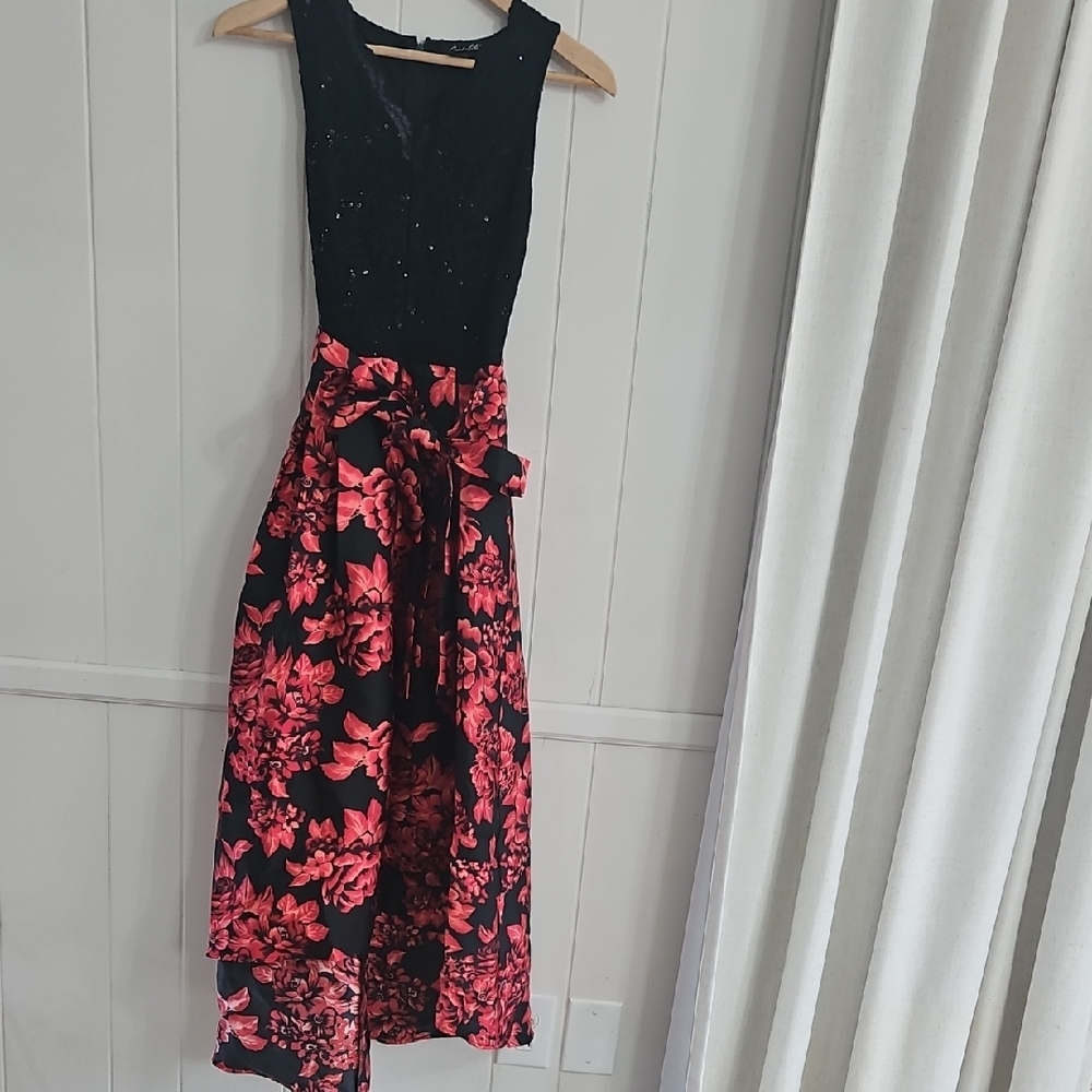Candalite Black Red Floral High Low Formal Dress Size 4